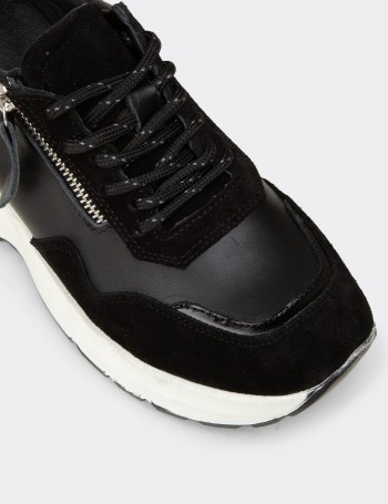 Kadın Hakiki Süet Siyah Dolgu Topuk Sneaker - M9147ZSYHC01