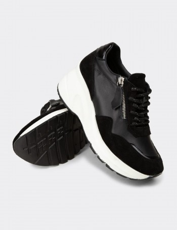 Kadın Hakiki Süet Siyah Dolgu Topuk Sneaker - M9147ZSYHC01