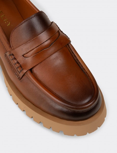 Kadın Hakiki Deri Taba Rengi Loafer Ayakkabı