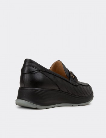 Kadın Hakiki Deri Siyah Dolgu Topuk Loafer - N0277ZSYHC01