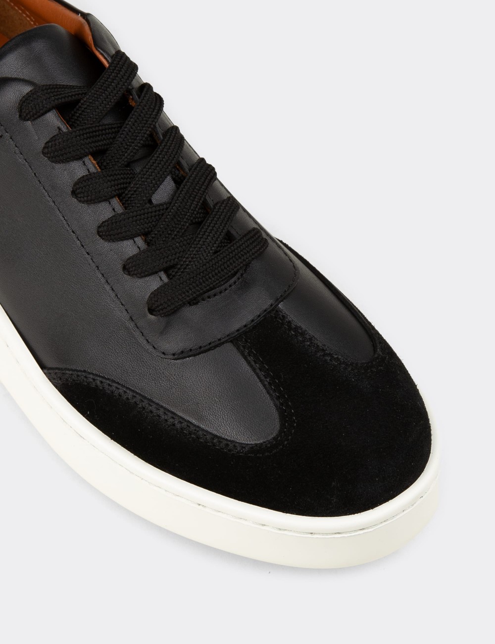 Erkek Siyah Hakiki Deri Sneaker Ayakkabı - 04407MSYHE01