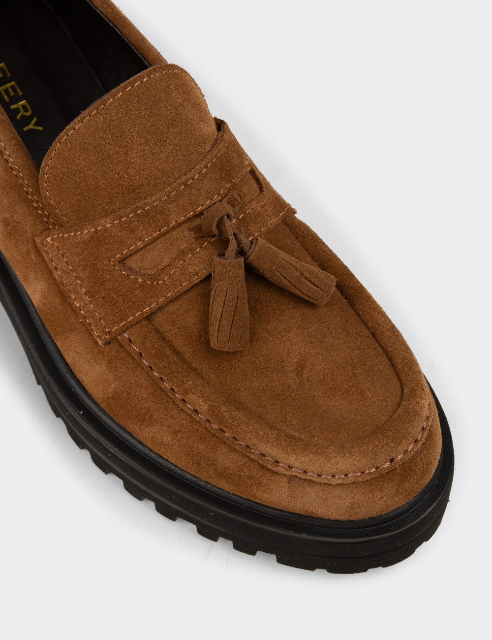 Kadın Taba Rengi Hakiki Süet Püsküllü Loafer - 02020ZTBAE01