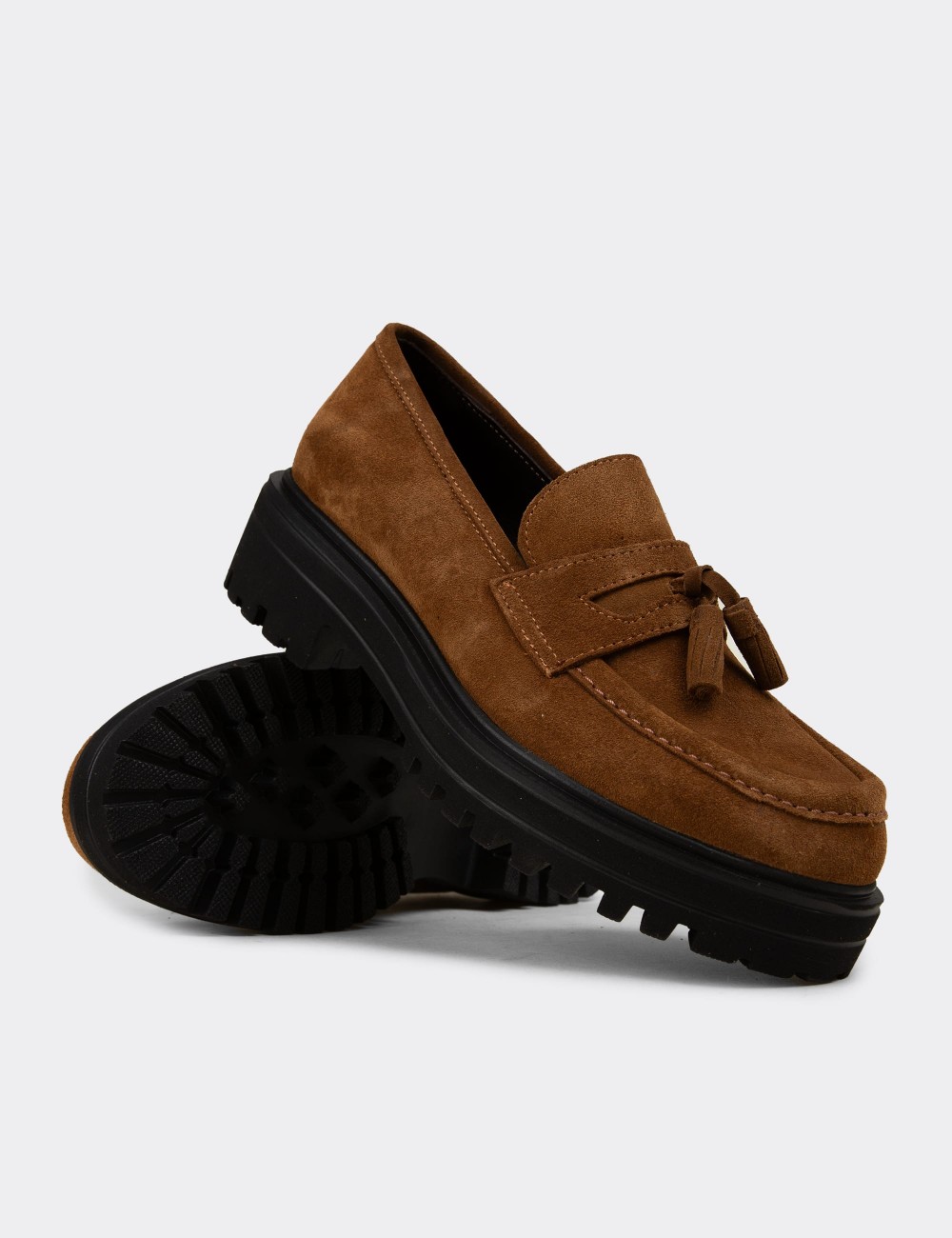 Kadın Taba Rengi Hakiki Süet Püsküllü Loafer - 02020ZTBAE01