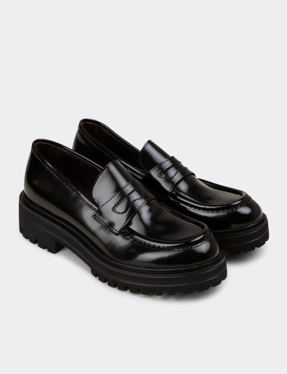 Kadın Hakiki Deri Siyah Loafer Ayakkabı - 01903ZSYHE05