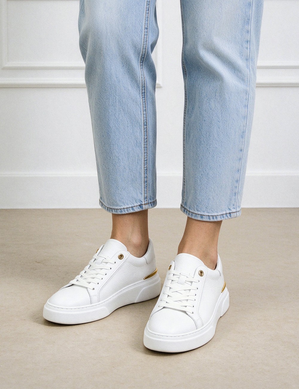 Kadın Hakiki Beyaz Deri Sneaker Ayakkabı - 00502ZBYZE01