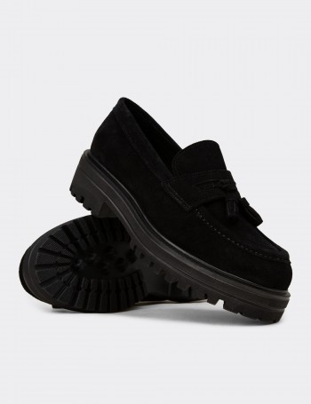 Kadın Hakiki Süet Siyah Püsküllü Loafer - 02020ZSYHE01
