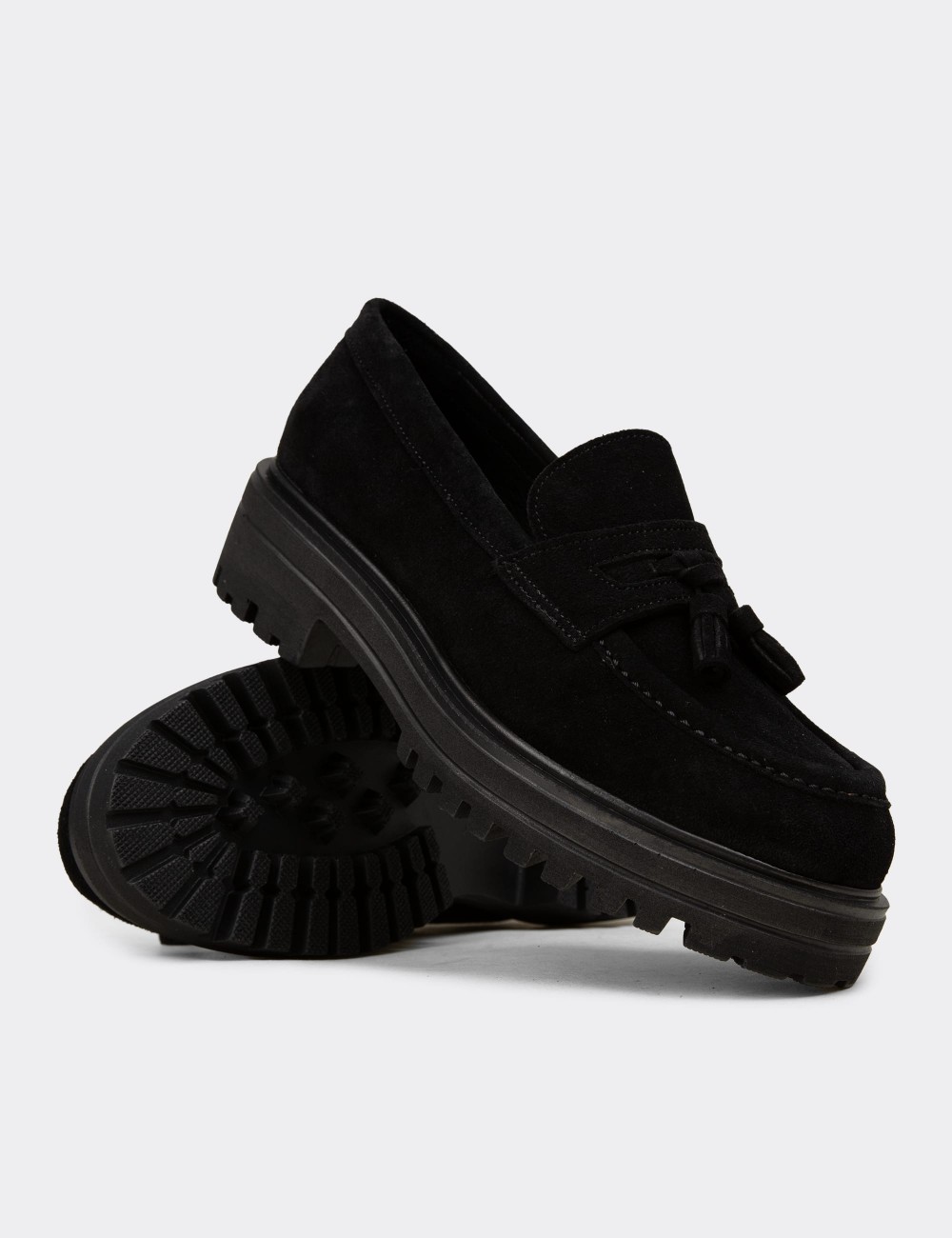 Kadın Hakiki Süet Siyah Püsküllü Loafer - 02020ZSYHE01