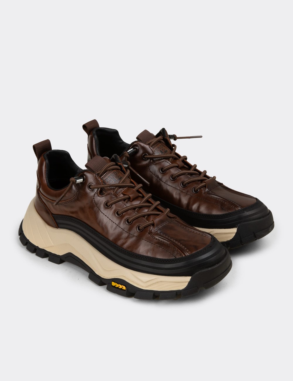 Erkek Kahverengi Hakiki Deri Sneaker Ayakkabı - 26570MKHVC01