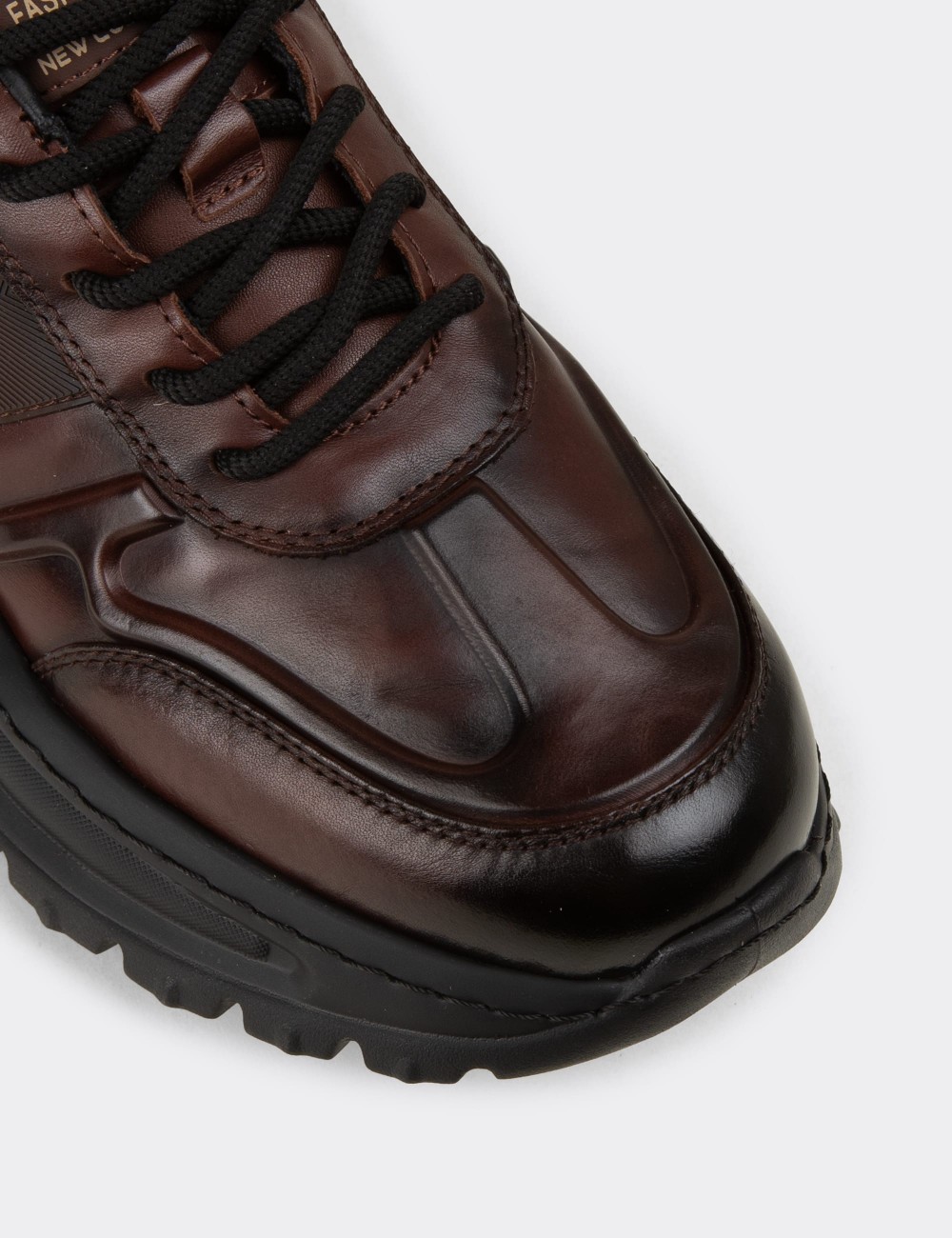 Erkek Kahverengi Hakiki Deri Sneaker Ayakkabı - 26548MKHVE01