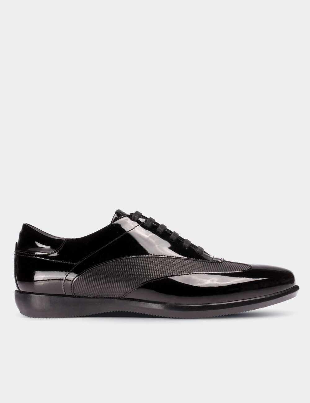 Siyah Rugan Bağcıklı Günlük Erkek Ayakkabı - 01686MSYHC02