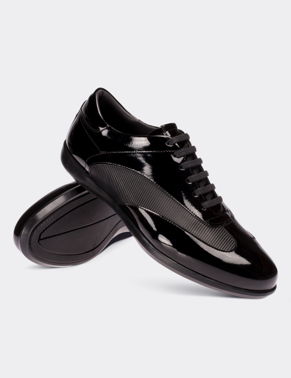 Siyah Rugan Bağcıklı Günlük Erkek Ayakkabı - 01686MSYHC02