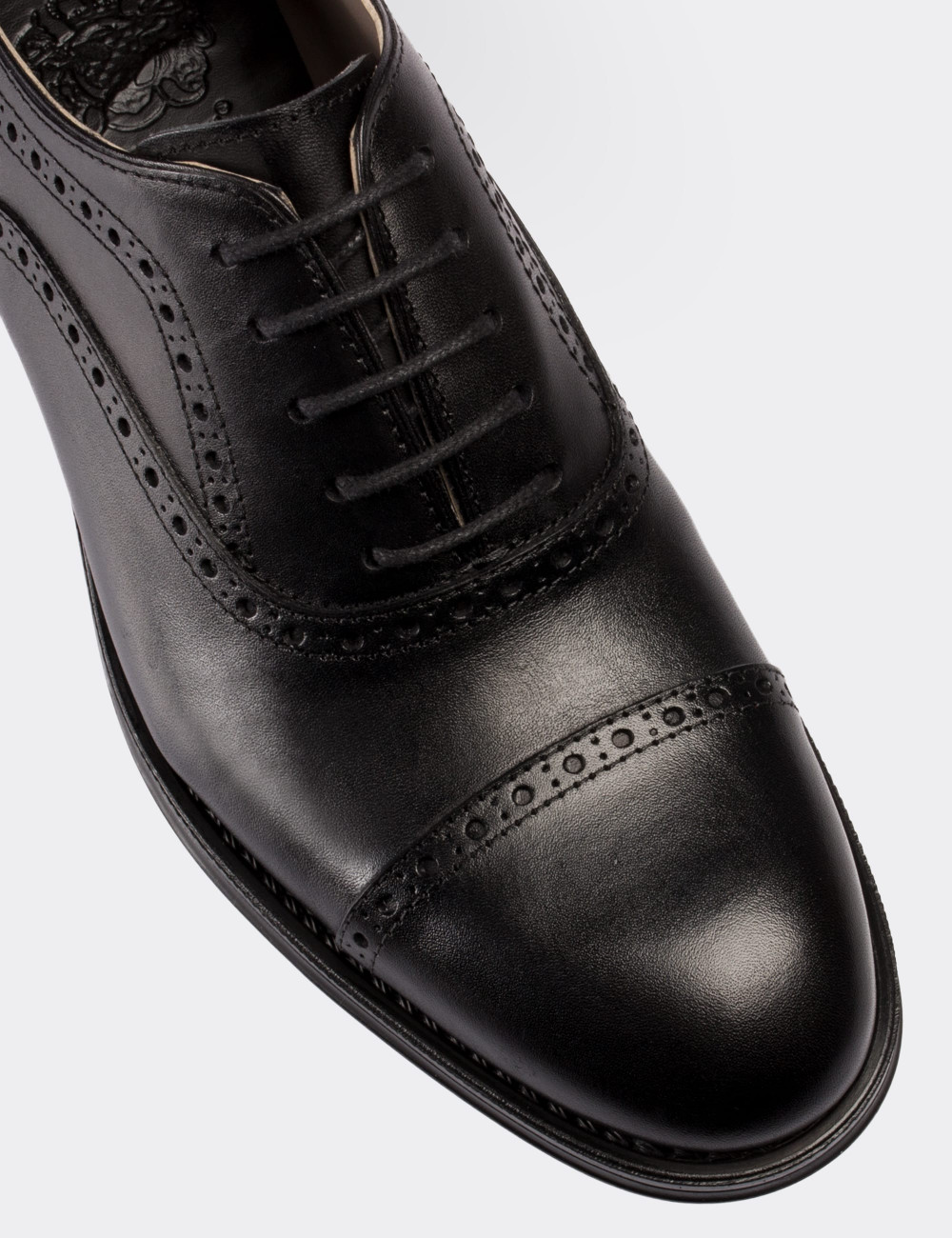 Hakiki Deri Siyah Klasik Erkek Ayakkabı - 01758MSYHC01