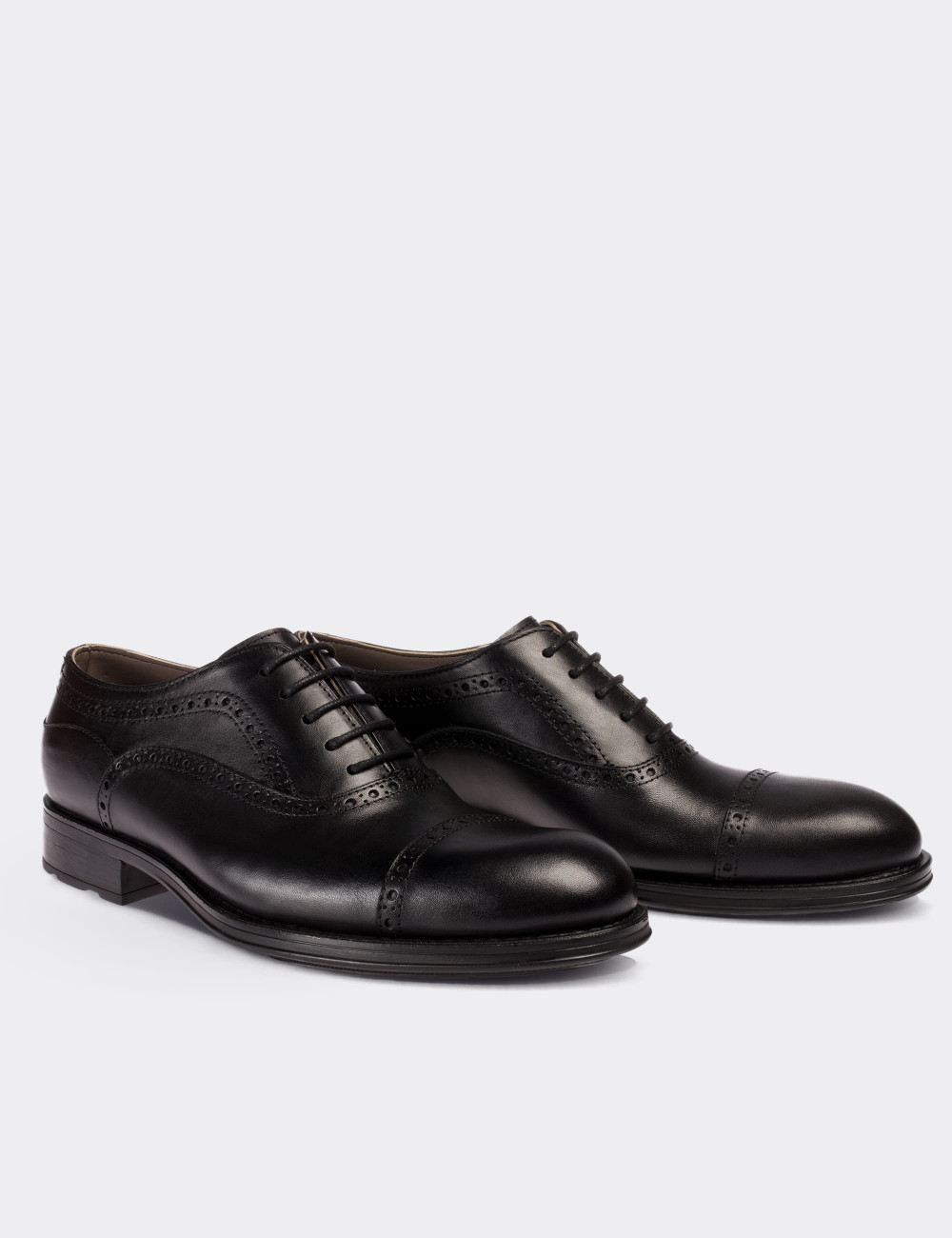 Hakiki Deri Siyah Klasik Erkek Ayakkabı - 01758MSYHC01