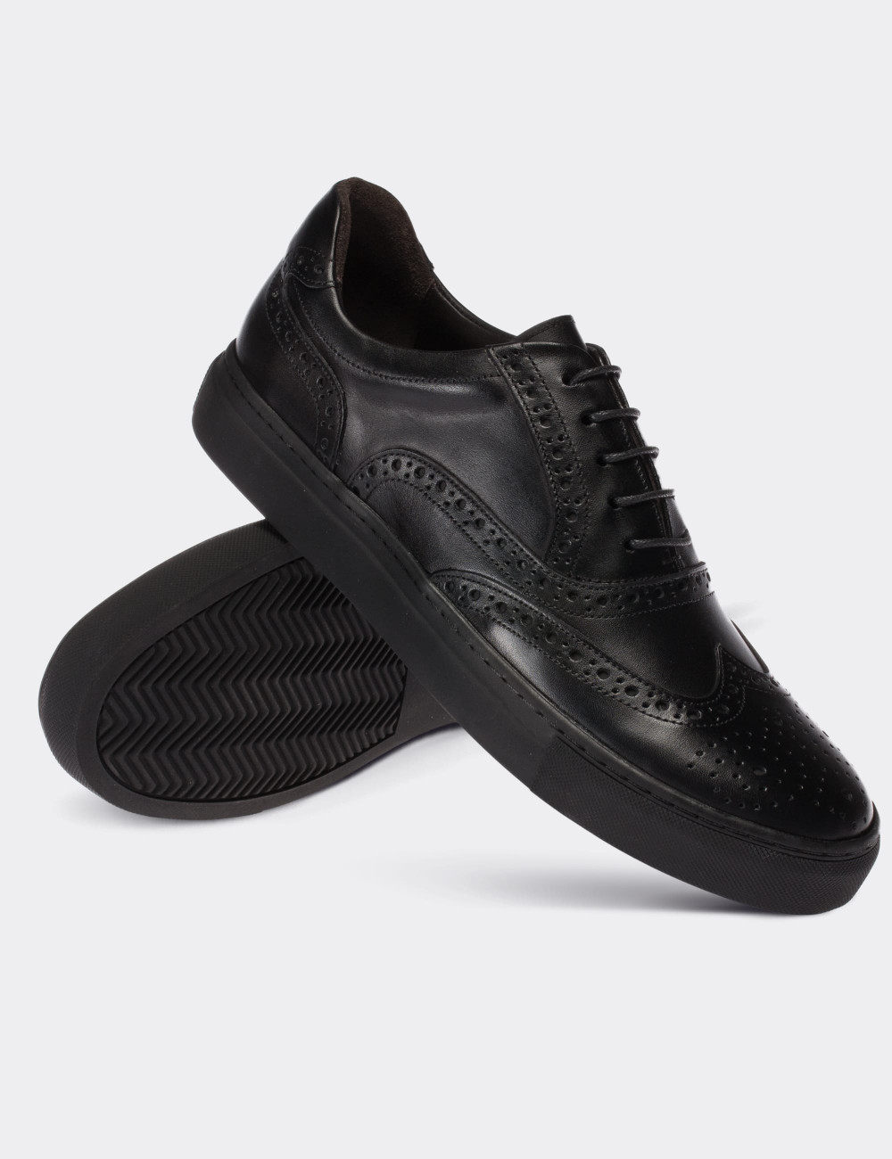 Hakiki Deri Siyah Sneaker Erkek Ayakkabı - 01637MSYHC05