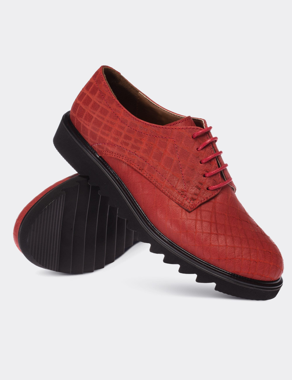 Hakiki Deri Kırmızı Günlük Kadın Ayakkabı - 01430ZKRMP02