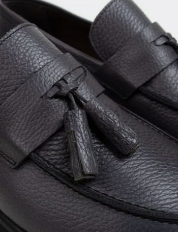 Hakiki Deri Gri Püsküllü Erkek Loafer - 01587MGRIP03