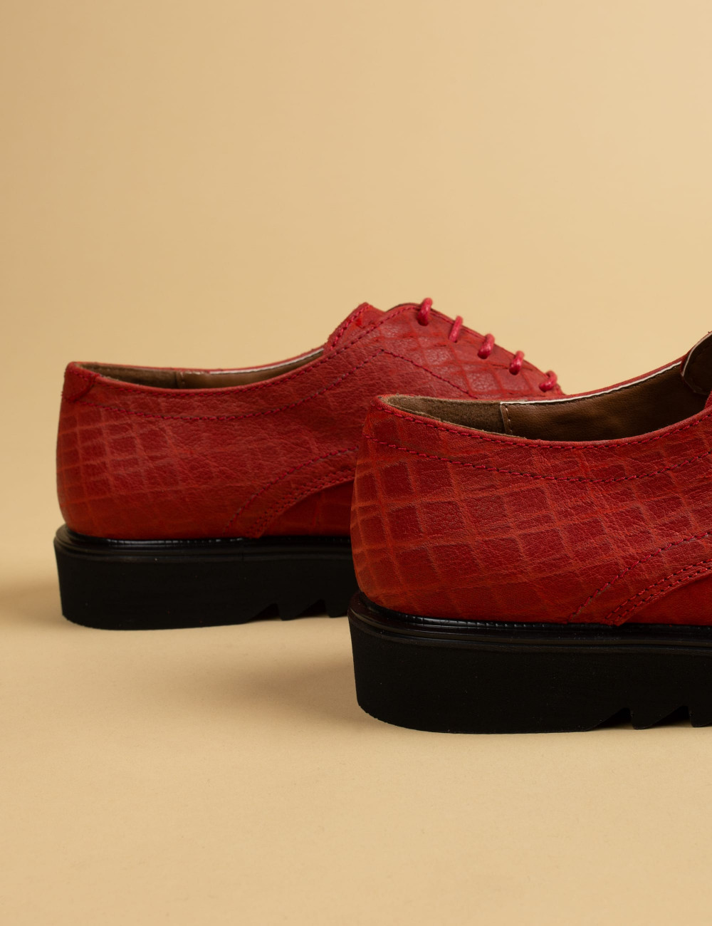 Hakiki Deri Kırmızı Günlük Kadın Ayakkabı - 01430ZKRMP02