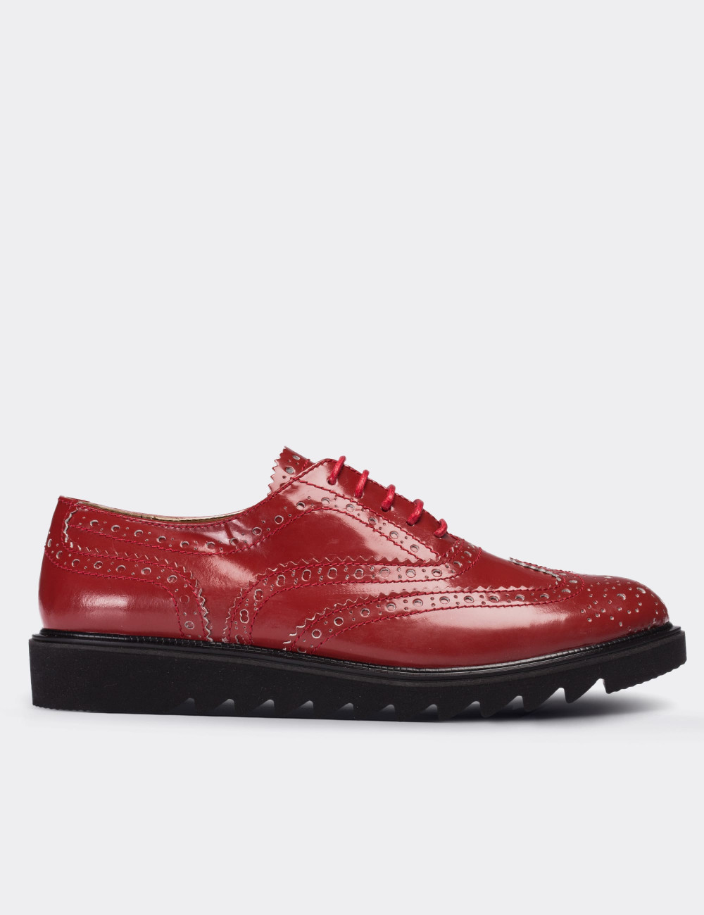 Hakiki Rugan Kırmızı Oxford Kadın Ayakkabı - 01418ZKRMP01